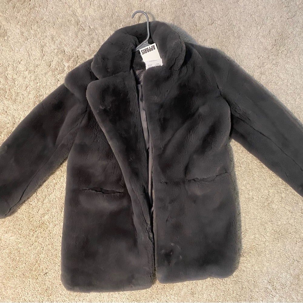 BNWT Apparis Faux Fur Coat Limited Edition GREY Size M